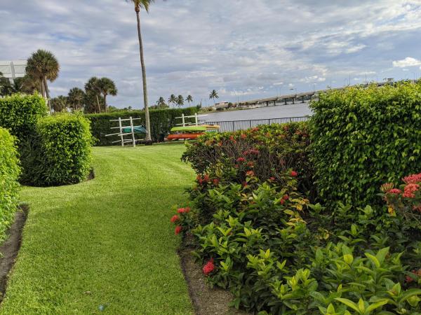 Royal Saxon, 2840 S Ocean Blvd #1080, Palm Beach, Florida 33480, image 2
