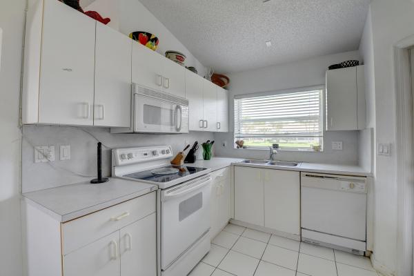 Floral Lakes, 6181 Lake Hibiscus Dr, Delray Beach, Florida 33484, image 2