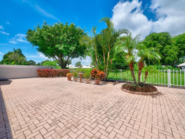 Bear Island, 1425 Wilderness Rd, West Palm Beach, Florida 33409, image 2