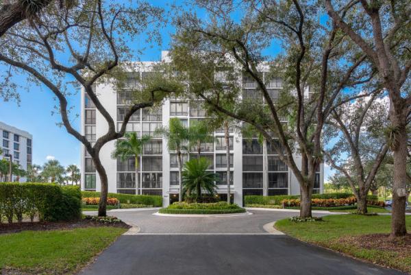 Lakewood Midrise At Boca West Country Club, 7819 Lakeside Blvd #873, Boca Raton, Florida 33434, image 2