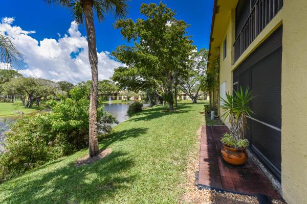 Boca Terrace, 842 SW 9th Street Cir #101, Boca Raton, Florida 33486, image 3