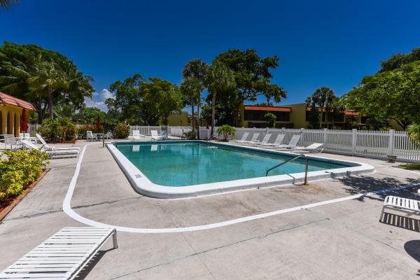 Boca Terrace, 842 SW 9th Street Cir #101, Boca Raton, Florida 33486, image 2