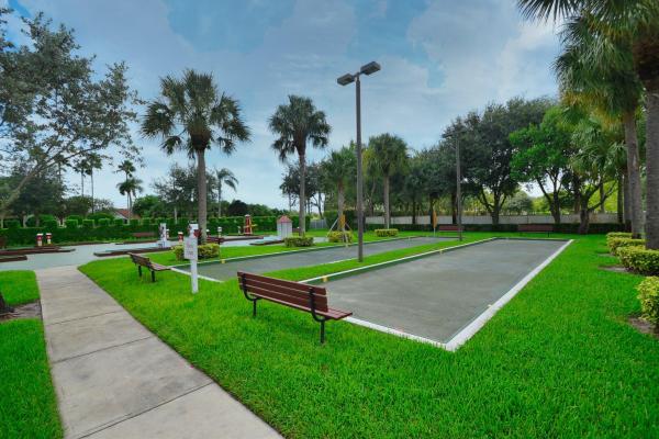 Floral Lakes, 6169 Lake Hibiscus Dr, Delray Beach, Florida 33484, image 3