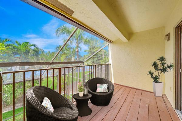 Brookhaven, 5684 Santiago Cir, Boca Raton, Florida 33433, image 2