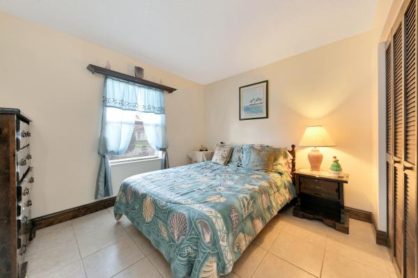 Lee Estates, 5635 Lake George Pl, Lake Worth, Florida 33463, image 1