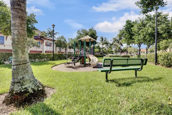 Colony Palms, 123 E Prive Cir, Delray Beach, Florida 33445, image 2