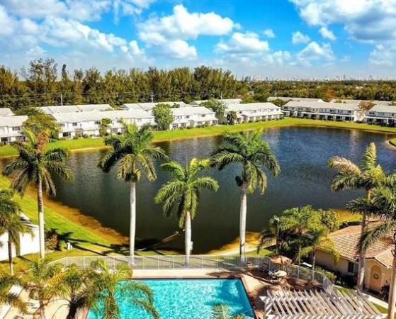 Banyan Oakridge, 4948 SW 31st Ter, Dania Beach, Florida 33312, image 1