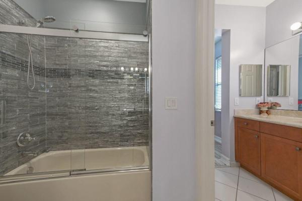 Wellington View, 646 Edgebrook Ln, West Palm Beach, Florida 33411, image 2
