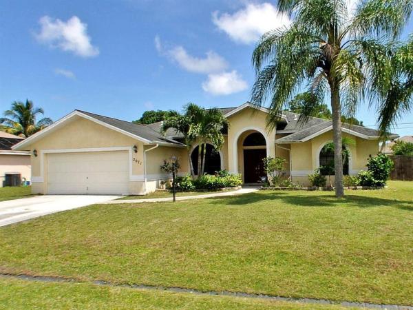 2071 SE Camden St, Port St. Lucie, Florida 34952, image 2