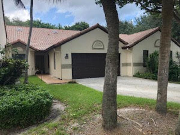 Windwood, 425 Ashwood Pl, Boca Raton, Florida 33431, image 1