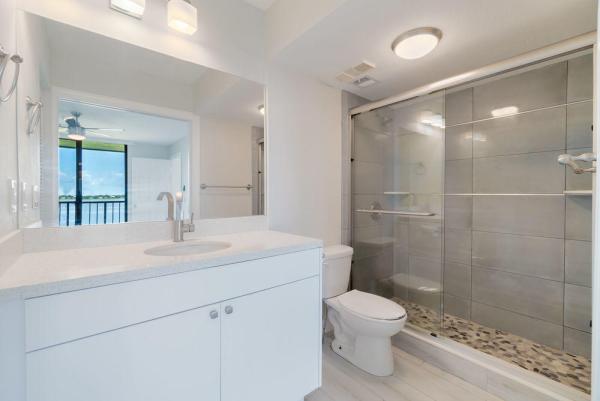 Bella Lago Vista At Clear Lake Club, 714 Executive Center Dr #24, West Palm Beach, Florida 33401, image 3