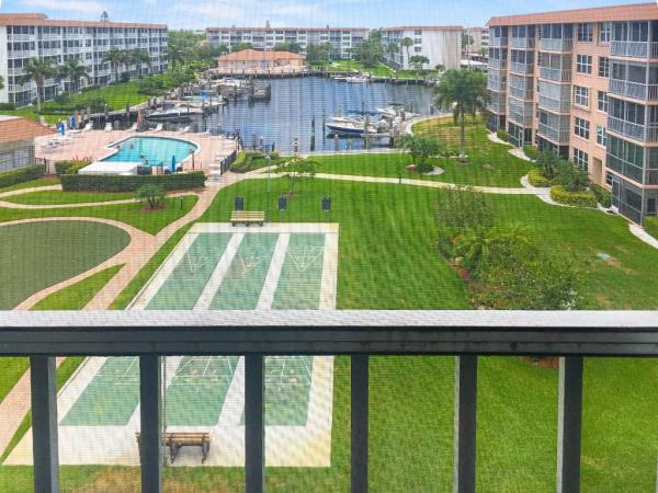 Tropic Bay, 901 Gardenia Dr #580, Delray Beach, Florida 33483, image 1