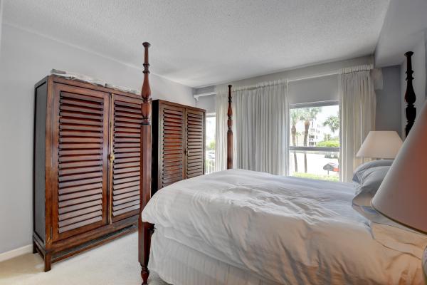 La Renaissance, 3230 S Ocean Blvd #104, Palm Beach, Florida 33480, image 2
