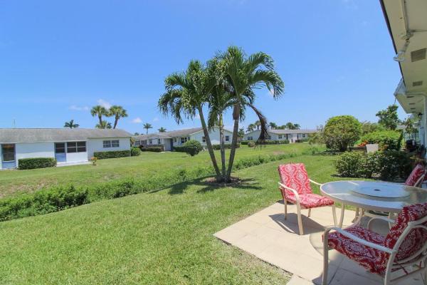Gately At Cresthaven Townhomes, 2638 E Gately Dr #5, West Palm Beach, Florida 33415, image 2