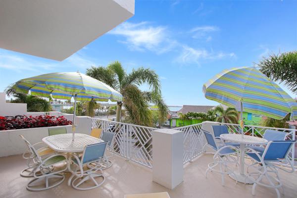 Olde Village Pointe, 305 E Ocean Ave #TH-6, Lantana, Florida 33462, image 2