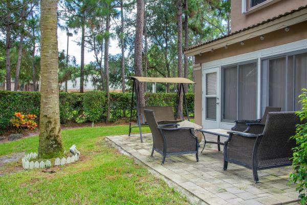 Willoughby Farms, 4615 Pinemore Ln, Lake Worth, Florida 33463, image 1