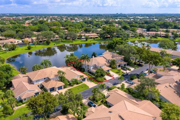 The Townhomes Of Deer Creek, 417 Deer Creek Lake Point South Ln, Deerfield Beach, Florida 33442, image 2