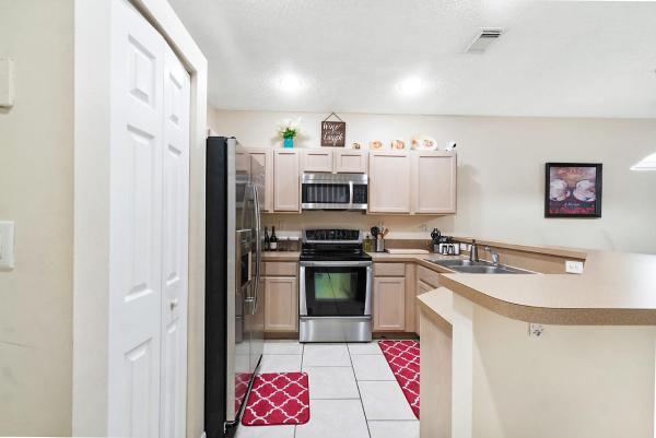 Towne Place, 1526 Westchester Ave, Wellington, Florida 33414, image 2
