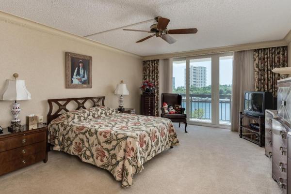The Carlton, 901 E Camino Real #3C, Boca Raton, Florida 33432, image 2