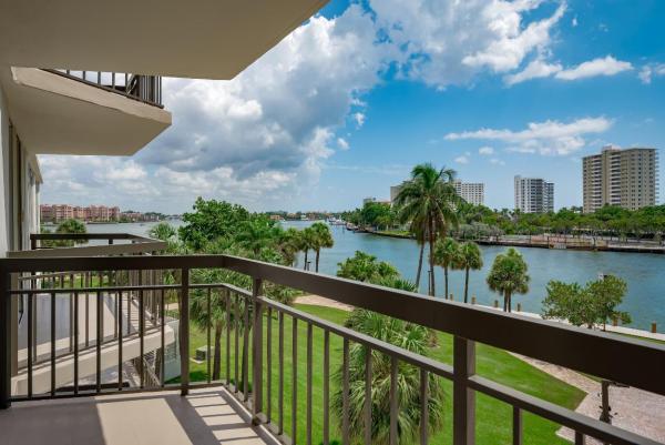The Carlton, 901 E Camino Real #3C, Boca Raton, Florida 33432, image 1