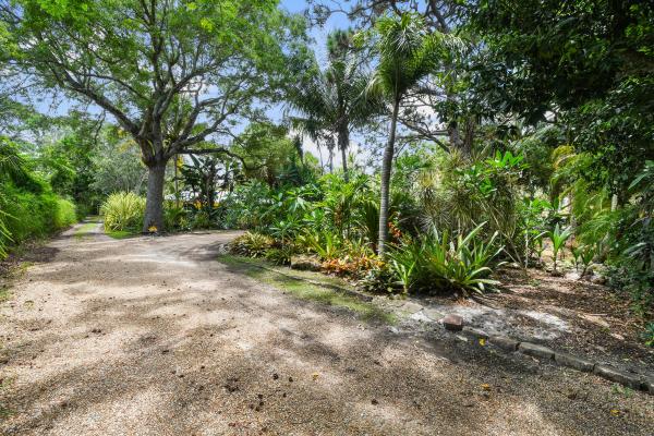 Jupiter No HOA, 19943 Pinetree Dr, Jupiter, Florida 33469, image 1