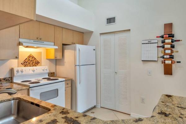 Mirabella Villas, 318 Villa Cir, Boynton Beach, Florida 33435, image 3