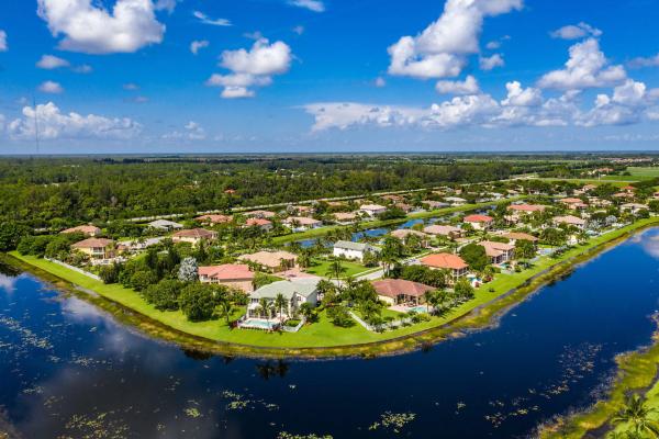 Windsor Bay Estates, 11579 Knightsbridge Pl, Wellington, Florida 33449, image 2