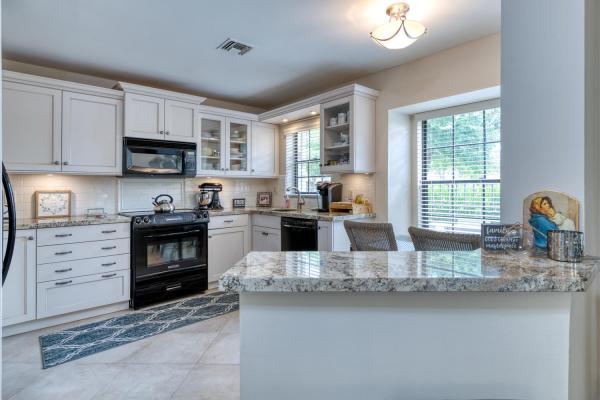 Prestwick Chase, 374 Prestwick Cir #2, Palm Beach Gardens, Florida 33418, image 2