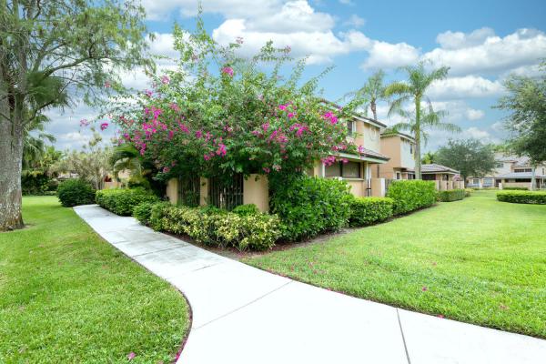Prestwick Chase, 374 Prestwick Cir #2, Palm Beach Gardens, Florida 33418, image 1