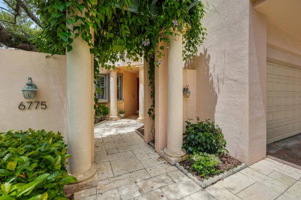 Swan Lake, 6775 SW 89th Ter, Pinecrest, Florida 33156, image 1