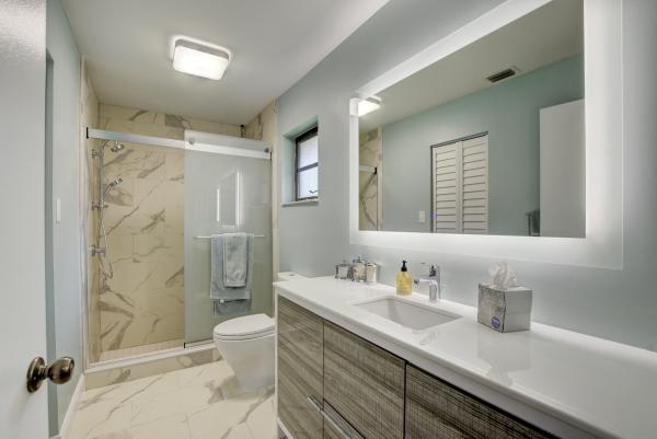 Huntington Pointe, 6061 Sunny Pointe Cir, Delray Beach, Florida 33484, image 2