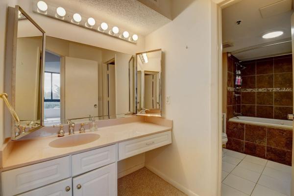 Townhouses Of Highland Beach, 2565 S Ocean Blvd #205n, Highland Beach, Florida 33487, image 1