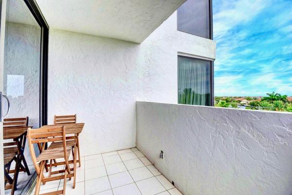 Townhouses Of Highland Beach, 2565 S Ocean Blvd #205n, Highland Beach, Florida 33487, image 3