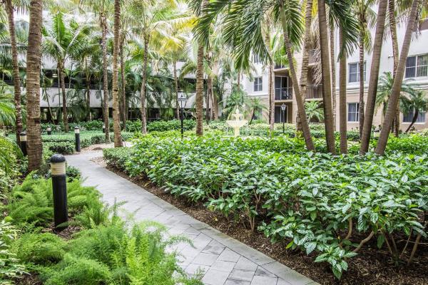 Vizcaya Lakes, 1660 Renaissance Commons Blvd #2112, Boynton Beach, Florida 33426, image 1