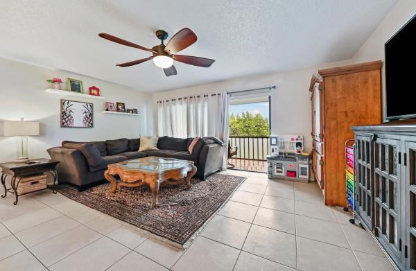 Town & Country Estates, 509 Dotterel Rd #21d, Delray Beach, Florida 33444, image 3