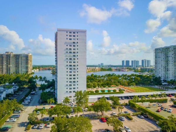 Admirals Port East, 2851 NE 183rd St #2006E, Aventura, Florida 33160, image 1