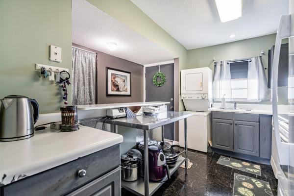 Charolais, 126 Sparrow Dr #19B, Royal Palm Beach, Florida 33411, image 1