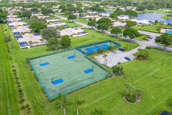 Westwood Gardens, 5293 Eagle Lake Dr, Palm Beach Gardens, Florida 33418, image 1