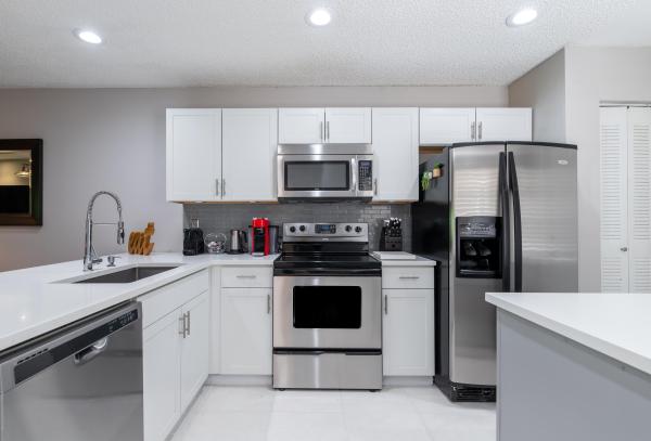 Joggers Run, 2802 Maplewood Dr, Greenacres, Florida 33415, image 2