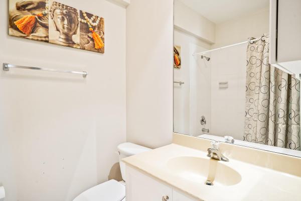 Villa Palms, 4216 Leo Ln #3E, Riviera Beach, Florida 33410, image 2