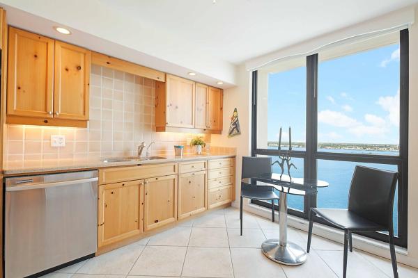 Eastpointe, 5380 N Ocean Dr #20G, Riviera Beach, Florida 33404, image 2