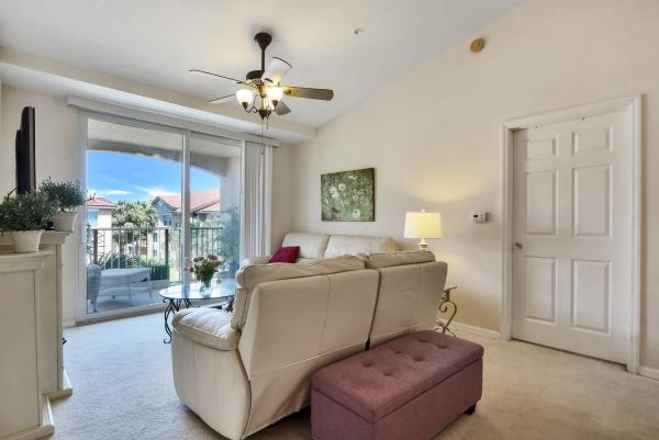 Mirabella Villas, 221 Villa Cir, Boynton Beach, Florida 33435, image 2