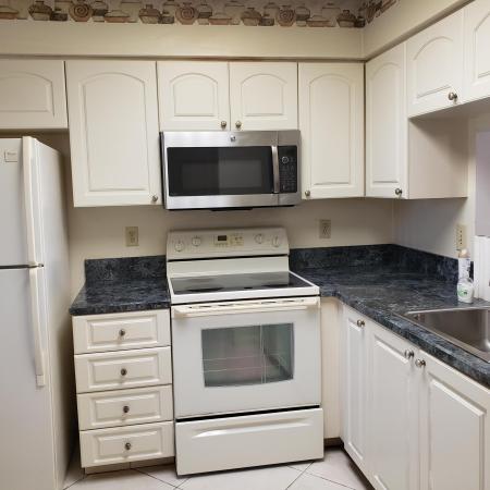 Huntington Lakes 3, 14476 Amberly Ln #402, Delray Beach, Florida 33446, image 3