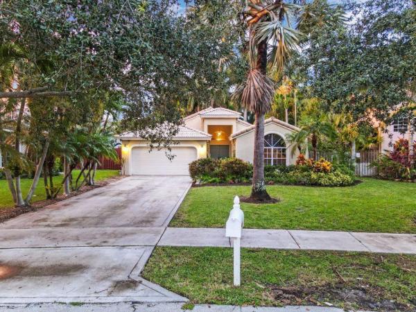 Sabal Lakes, 4095 Laurelwood Ln, Delray Beach, Florida 33445, image 1