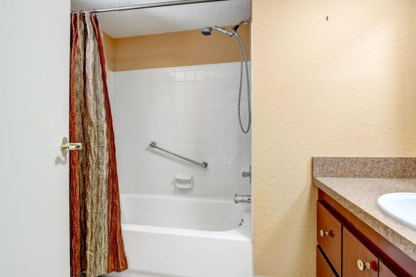 Poinciana Place 3, 3595 Birdie Dr #302, Lake Worth, Florida 33467, image 1