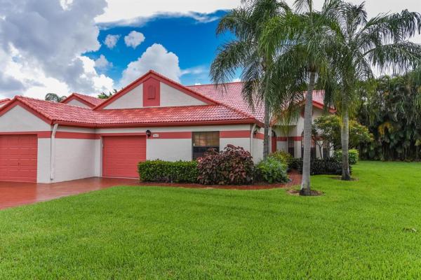 The Lexington Club, 7608 Lexington Club Blvd #B, Delray Beach, Florida 33446, image 2