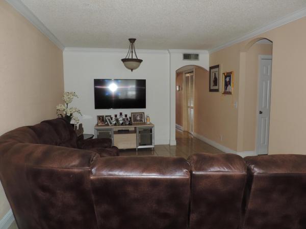 Knollwood Club, 5841 Albert Rd, West Palm Beach, Florida 33415, image 1