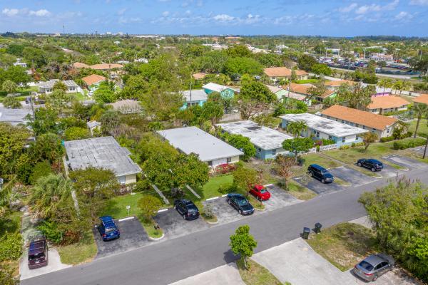 Dell Park, 237 NE 10th St, Delray Beach, Florida 33444, image 1