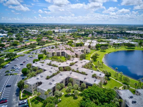 Cypress At Las Verdes, 5370 Las Verdes Cir #301, Delray Beach, Florida 33484, image 3