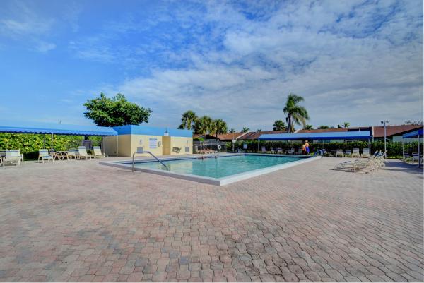 Cypress At Las Verdes, 5370 Las Verdes Cir #301, Delray Beach, Florida 33484, image 2